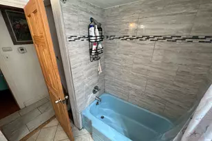 2050 W 52nd St, Chicago, IL 60609 - Photo 7