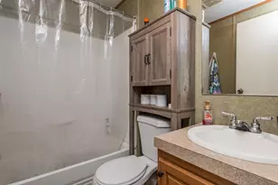 38569 N Sheridan Rd, Beach Park, IL 60099 - Photo 13