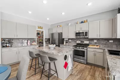 471 S Stone Brook Drive, Romeoville, IL 60446 - Photo 3