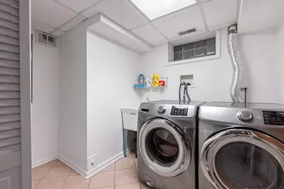 5877 N Central Avenue, Chicago, IL 60646 - Photo 25