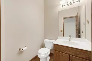 7113 Dunham Rd, Downers Grove, IL 60516 - Photo 21