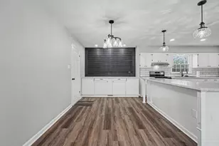 2303 Brookhaven Dr, Champaign, IL 61821 - Photo 9