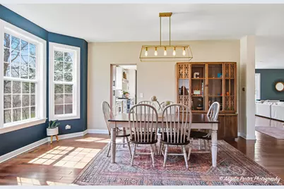 2275 Walnut Glen Boulevard, Island Lake, IL 60042 - Photo 9