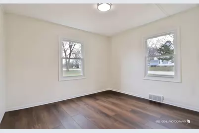 2207 Emmaus Avenue, Zion, IL 60099 - Photo 11