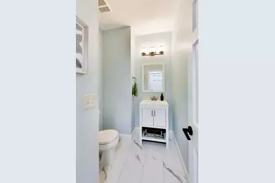 2775 Liberty Lakes Boulevard, Wauconda, IL 60084 - Photo 9