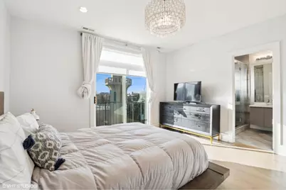 1209 E 46th Street #4E, Chicago, IL 60653 - Photo 9