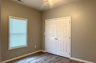 1104 N Midway Ct, Marion, IL 62959 - Photo 7