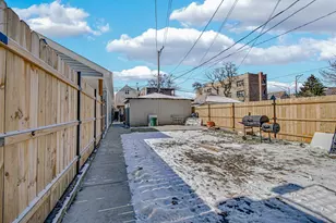 3056 N Drake Ave, Chicago, IL 60618 - Photo 15