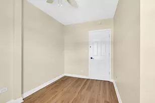 3056 N Drake Ave, Chicago, IL 60618 - Photo 13