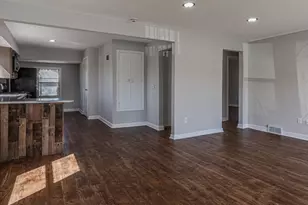 112 Dawn Ave, Rockford, IL 61107 - Photo 5