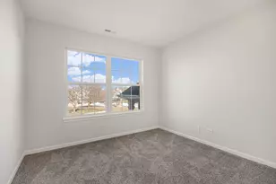 1428 Meadowsedge Ln, Carpentersville, IL 60110 - Photo 11