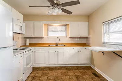 202 S Bush Avenue, Hurst, IL 62949 - Photo 11