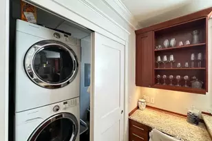 1406 W Cornelia Ave, Chicago, IL 60657 - Photo 21