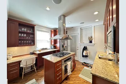 1406 W Cornelia Avenue #2, Chicago, IL 60657 - Photo 3