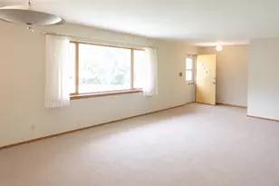 111 Olympia St, Joliet, IL 60435 - Photo 9