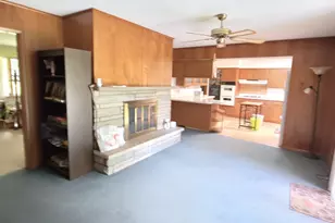 111 Olympia St, Joliet, IL 60435 - Photo 11
