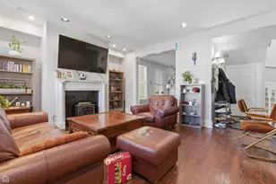 1337 W Barry Ave, Chicago, IL 60657 - Photo 15