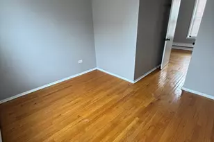 10401 S Ewing Ave, Chicago, IL 60617 - Photo 7