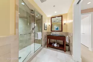 800 N Michigan Ave, Chicago, IL 60611 - Photo 15