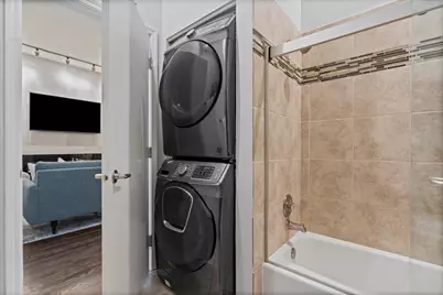 1448 N Orleans Street #2E, Chicago, IL 60610 - Photo 21