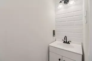 452 Meadow Green Ln, Round Lake Beach, IL 60073 - Photo 11