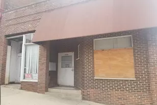 209 E Galena Blvd, Aurora, IL 60505 - Photo 1