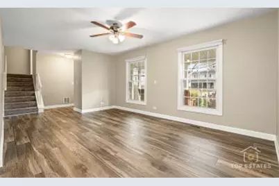 924 Thornton Lane, Buffalo Grove, IL 60089 - Photo 5