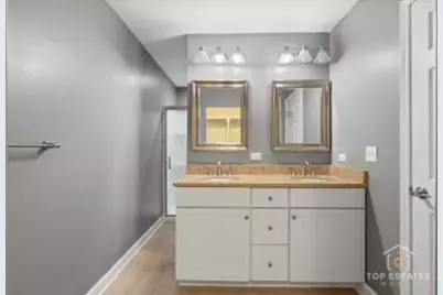 924 Thornton Lane, Buffalo Grove, IL 60089 - Photo 13