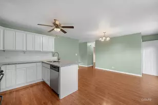 111 E Magnolia St, Arlington Heights, IL 60005 - Photo 9