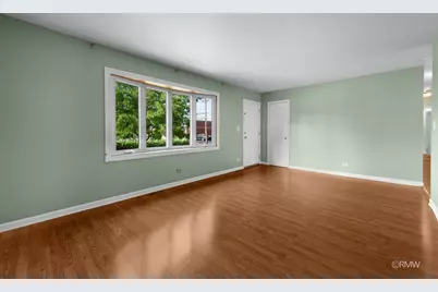 111 E Magnolia Street, Arlington Heights, IL 60005 - Photo 3