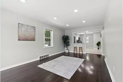 1051 Burnham Avenue, Calumet City, IL 60409 - Photo 3