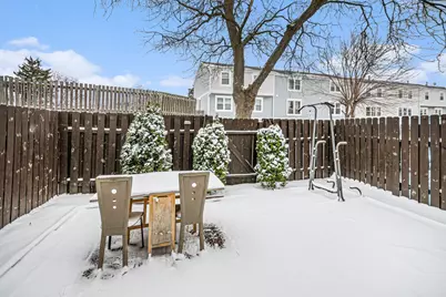 1921 Williamsburg Drive, Hoffman Estates, IL 60169 - Photo 9