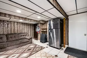 1921 Williamsburg Dr, Hoffman Estates, IL 60169 - Photo 23