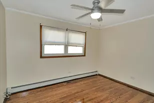1060 Lucas St, Calumet City, IL 60409 - Photo 13