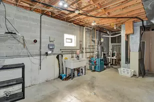 1060 Lucas St, Calumet City, IL 60409 - Photo 23