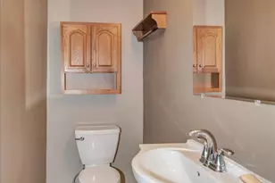 1060 Lucas St, Calumet City, IL 60409 - Photo 21