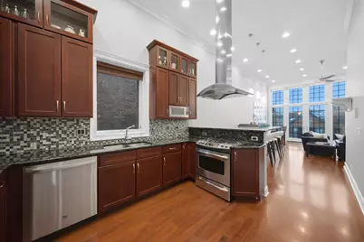 1245 N Greenview Avenue #3, Chicago, IL 60642 - Photo 5