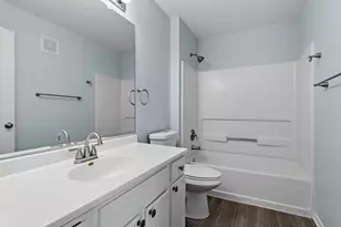 1009 Silverstone Dr, Carpentersville, IL 60110 - Photo 13