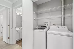 1009 Silverstone Dr, Carpentersville, IL 60110 - Photo 19