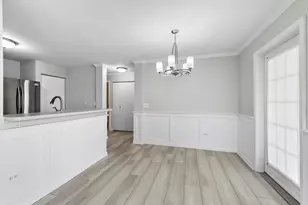 1009 Silverstone Dr, Carpentersville, IL 60110 - Photo 5