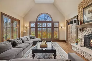 2041 Tremont Ct, Libertyville, IL 60048 - Photo 17