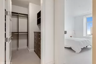 118 E Erie St, Chicago, IL 60611 - Photo 31