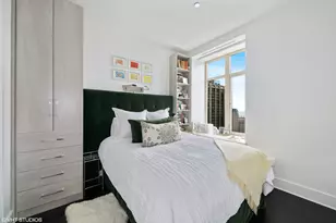 118 E Erie St, Chicago, IL 60611 - Photo 11