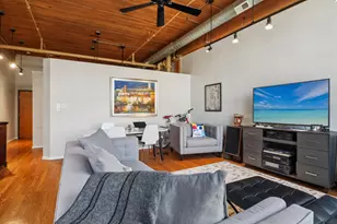 1801 S Michigan Ave, Chicago, IL 60616 - Photo 9