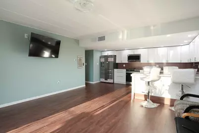 2900 Maple Avenue #19E, Downers Grove, IL 60515 - Photo 9