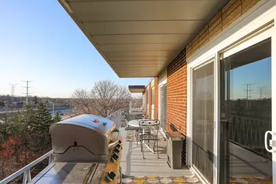 2900 Maple Avenue #19E, Downers Grove, IL 60515 - Photo 13