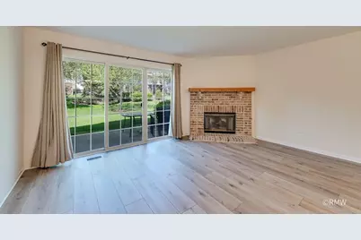 1788 Grove Avenue, Schaumburg, IL 60193 - Photo 7