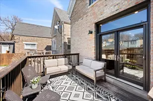 2710 N Sacramento Ave, Chicago, IL 60647 - Photo 21