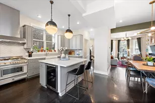 2710 N Sacramento Ave, Chicago, IL 60647 - Photo 17