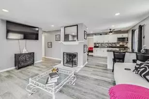 318 Marquette St, Park Forest, IL 60466 - Photo 5